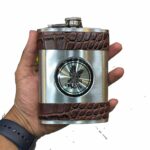 هیپ فلاسک استیل چرم باطرح عقابی 8 OZ